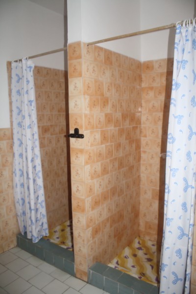 DW HANKA - przykładowe węzły sanitarne na korytarzu